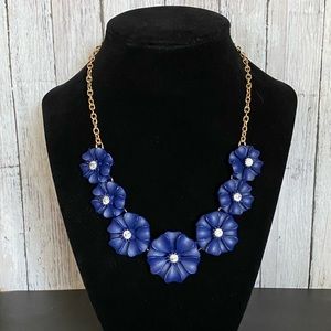 Blue flower necklace